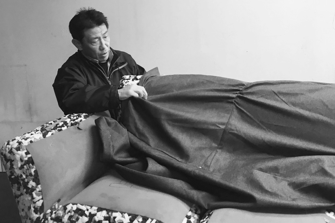 カーシート生産で培った信頼のモールド成型技術。