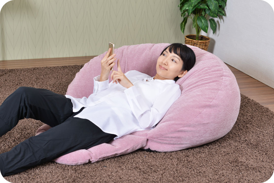 仰向けスマホ